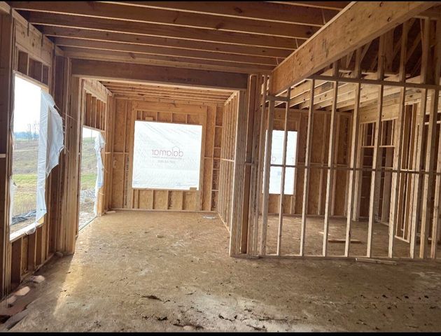 1008 Pinnacle Way, Lawrenceburg, KY 40342