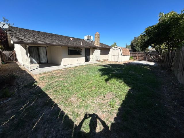 916 Springoak Way, Stockton, CA 95209