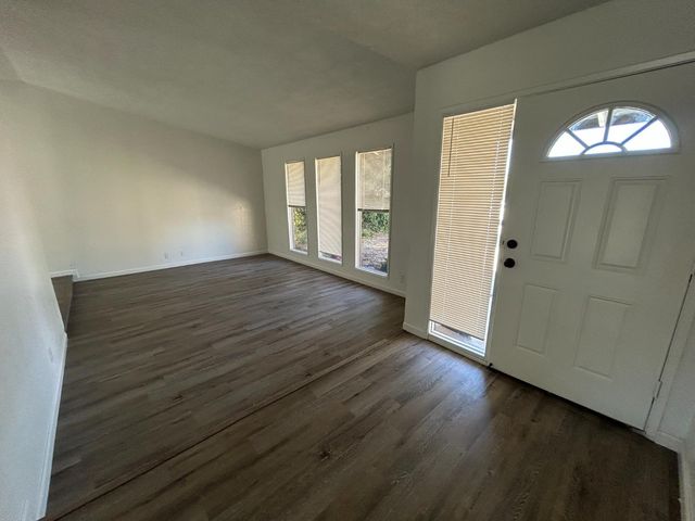 916 Springoak Way, Stockton, CA 95209