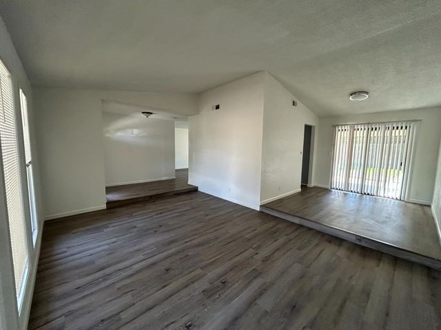 916 Springoak Way, Stockton, CA 95209