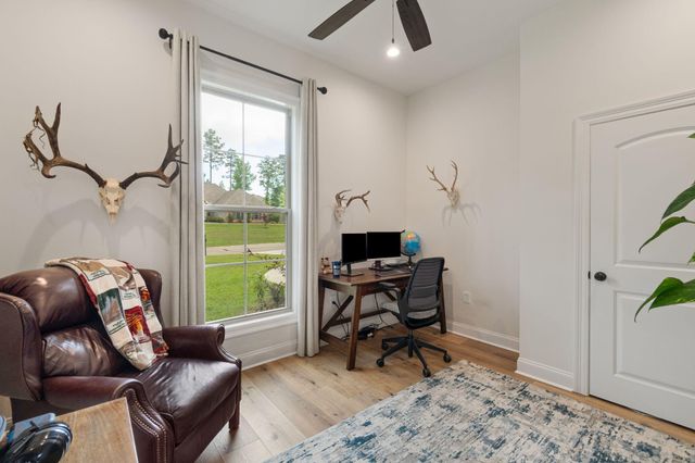 25 Carlsbad, Hattiesburg, MS 39402