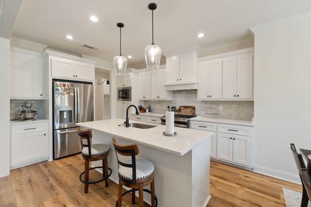 25 Carlsbad, Hattiesburg, MS 39402