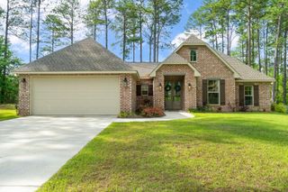25 Carlsbad, Hattiesburg, MS 39402