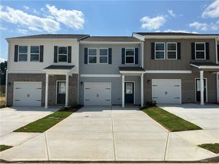 156 Village Green NW Drive 29, Adairsville, GA 30103