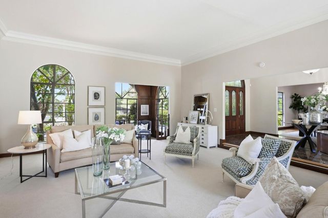 555 Chateau Drive, Hillsborough, CA 94010