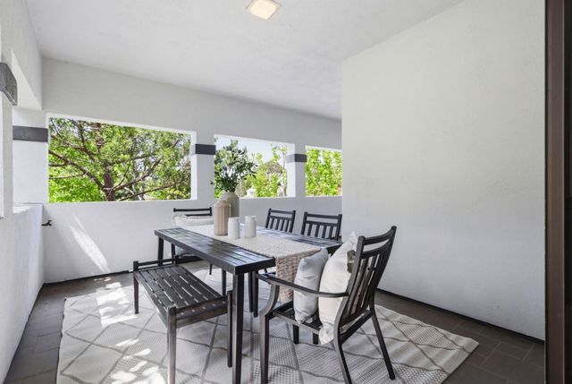555 Chateau Drive, Hillsborough, CA 94010