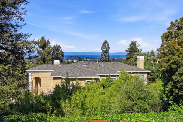 555 Chateau Drive, Hillsborough, CA 94010