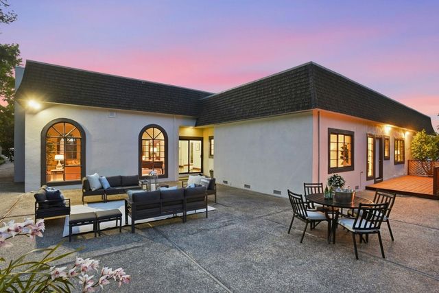 555 Chateau Drive, Hillsborough, CA 94010