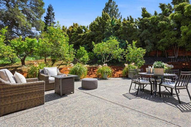 555 Chateau Drive, Hillsborough, CA 94010
