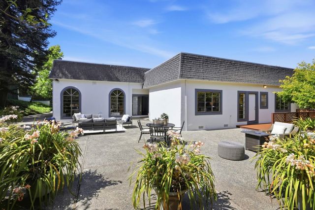 555 Chateau Drive, Hillsborough, CA 94010