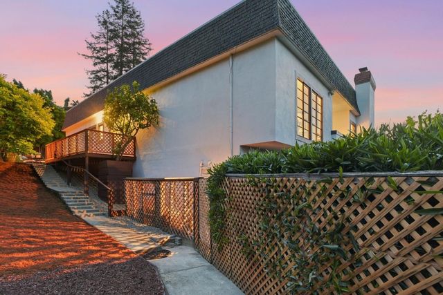 555 Chateau Drive, Hillsborough, CA 94010