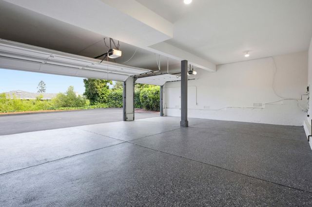 555 Chateau Drive, Hillsborough, CA 94010
