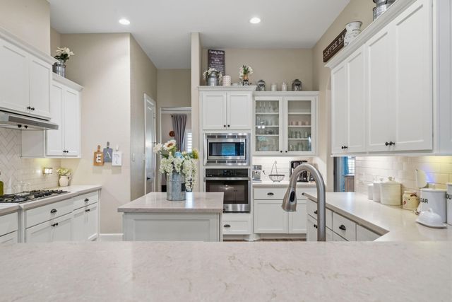 32219 Waterford Crest Lane, Fulshear, TX 77441