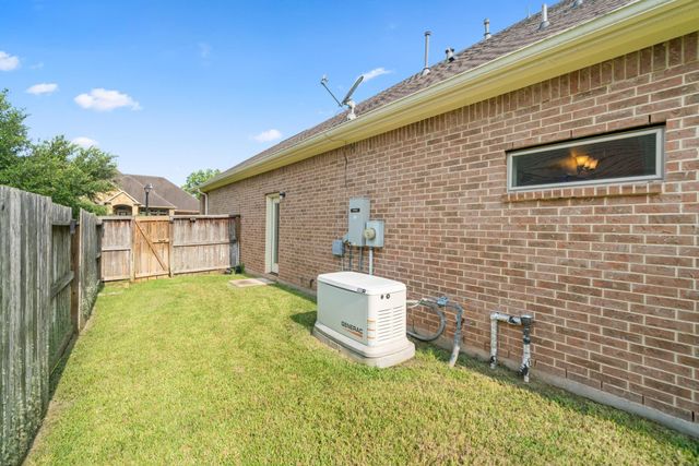32219 Waterford Crest Lane, Fulshear, TX 77441