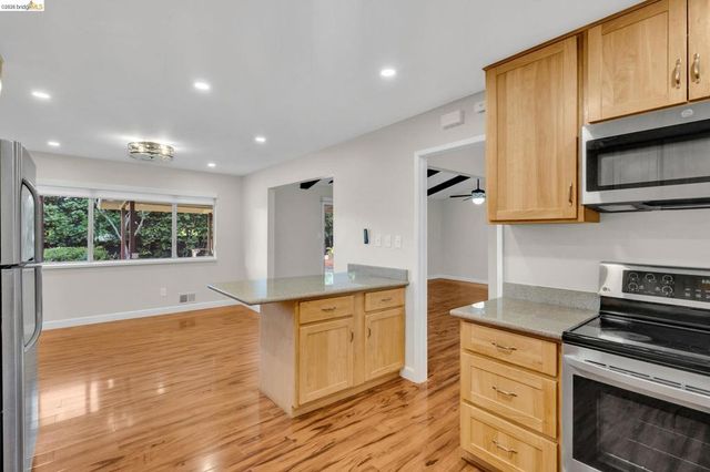 3300 CONCORD AVENUE, Brentwood, CA 94513