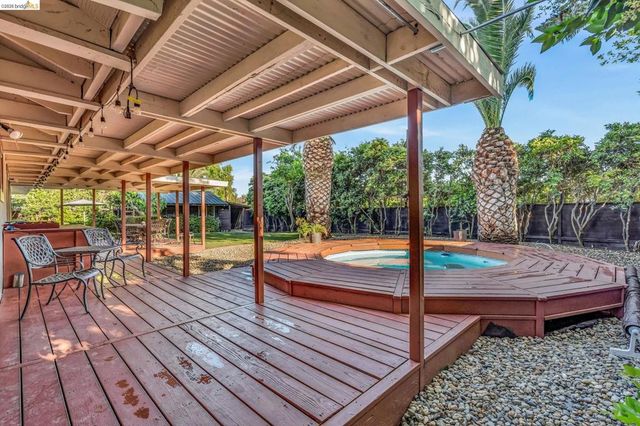 3300 CONCORD AVENUE, Brentwood, CA 94513