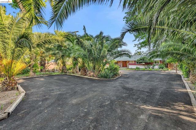 3300 CONCORD AVENUE, Brentwood, CA 94513
