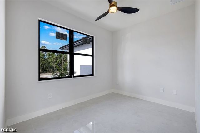 1139 EBERT ST E, Lehigh Acres, FL 33974