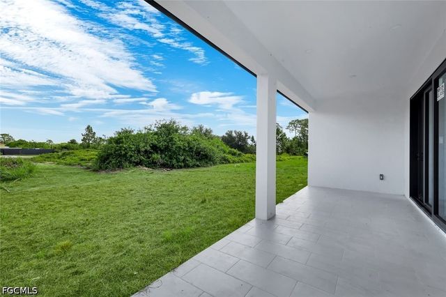 1139 EBERT ST E, Lehigh Acres, FL 33974