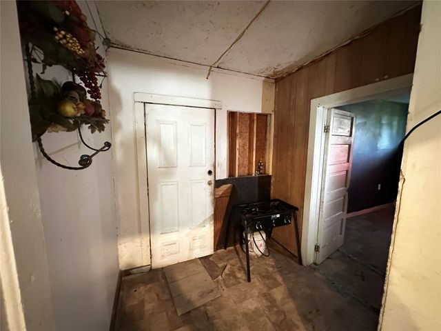 610 W 13th Avenue, Corsicana, TX 75110