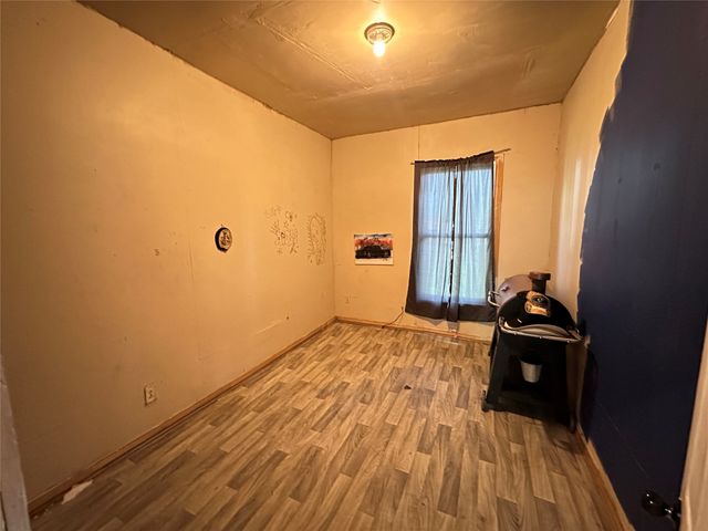 610 W 13th Avenue, Corsicana, TX 75110