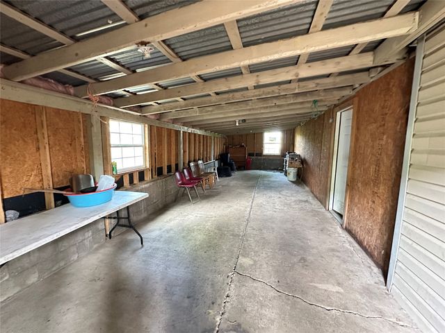 610 W 13th Avenue, Corsicana, TX 75110