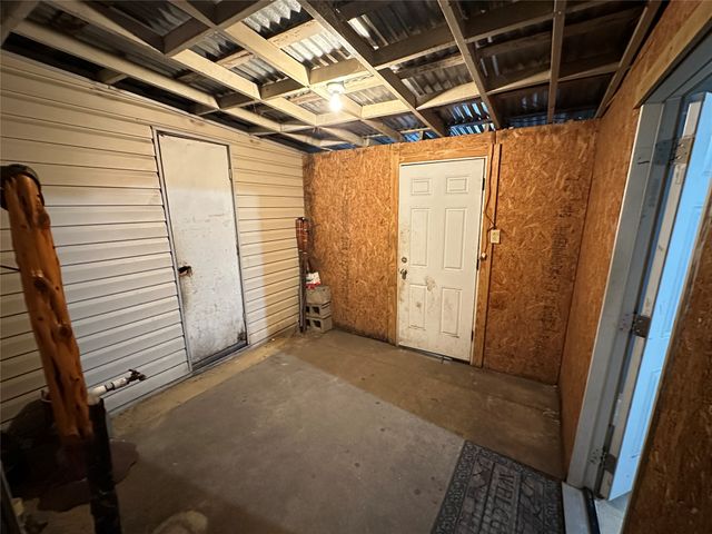 610 W 13th Avenue, Corsicana, TX 75110