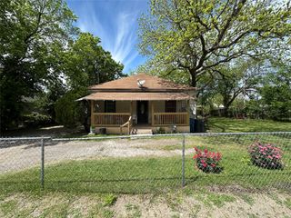 610 W 13th Avenue, Corsicana, TX 75110