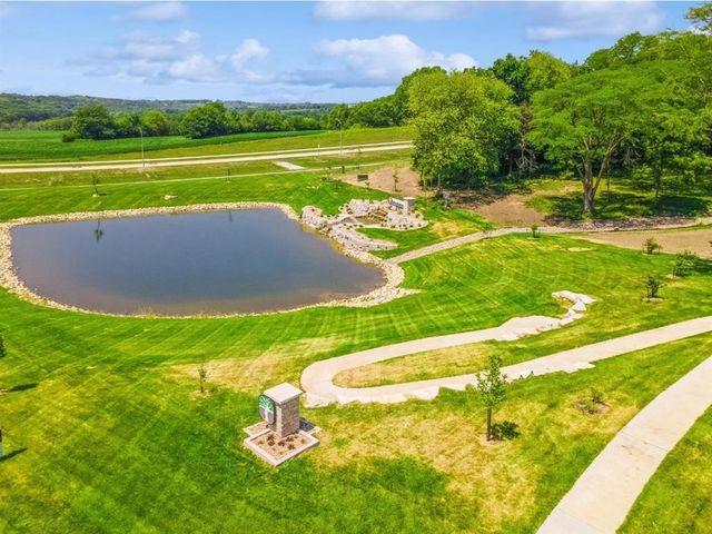 1347 S Timber Lane, West Des Moines, IA 50266