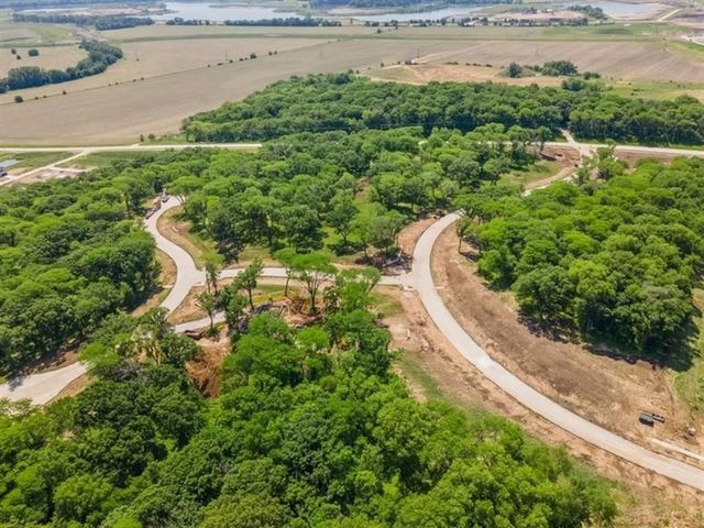 1347 S Timber Lane, West Des Moines, IA 50266