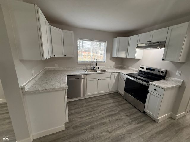 411 Riley Street, Staunton, IN 47881