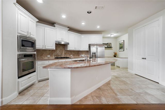 8316 Lindsay Gardens, The Colony, TX 75056
