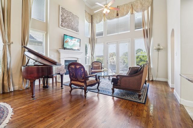 8316 Lindsay Gardens, The Colony, TX 75056
