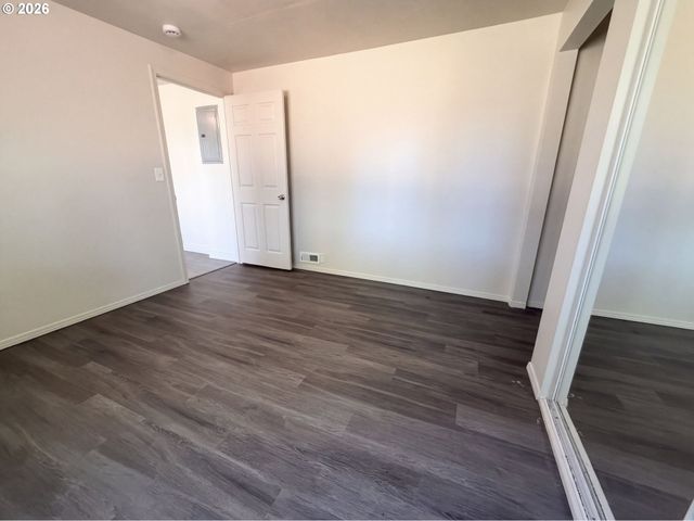 563 MANBRIN Dr, Keizer, OR 97303