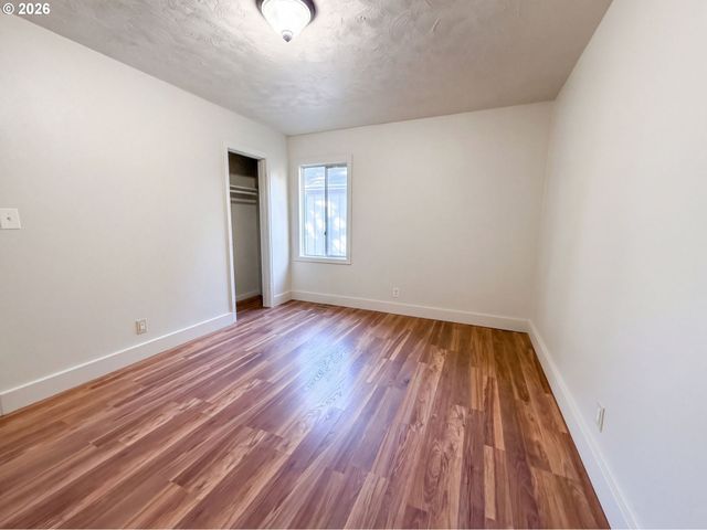 563 MANBRIN Dr, Keizer, OR 97303
