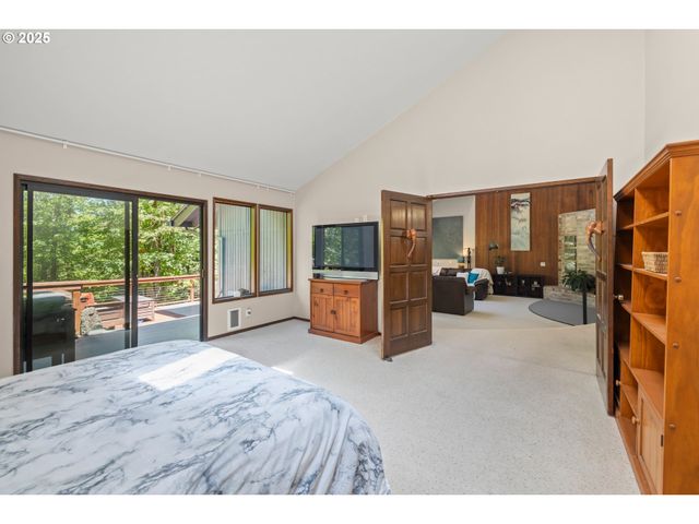 560 Se 59TH Ct, Hillsboro, OR 97123