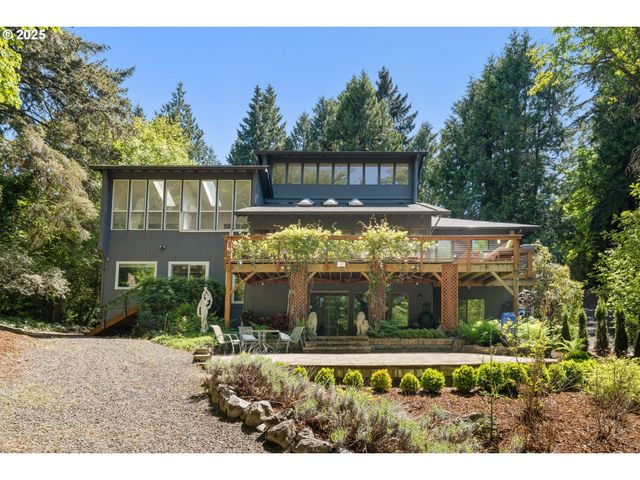 560 Se 59TH Ct, Hillsboro, OR 97123