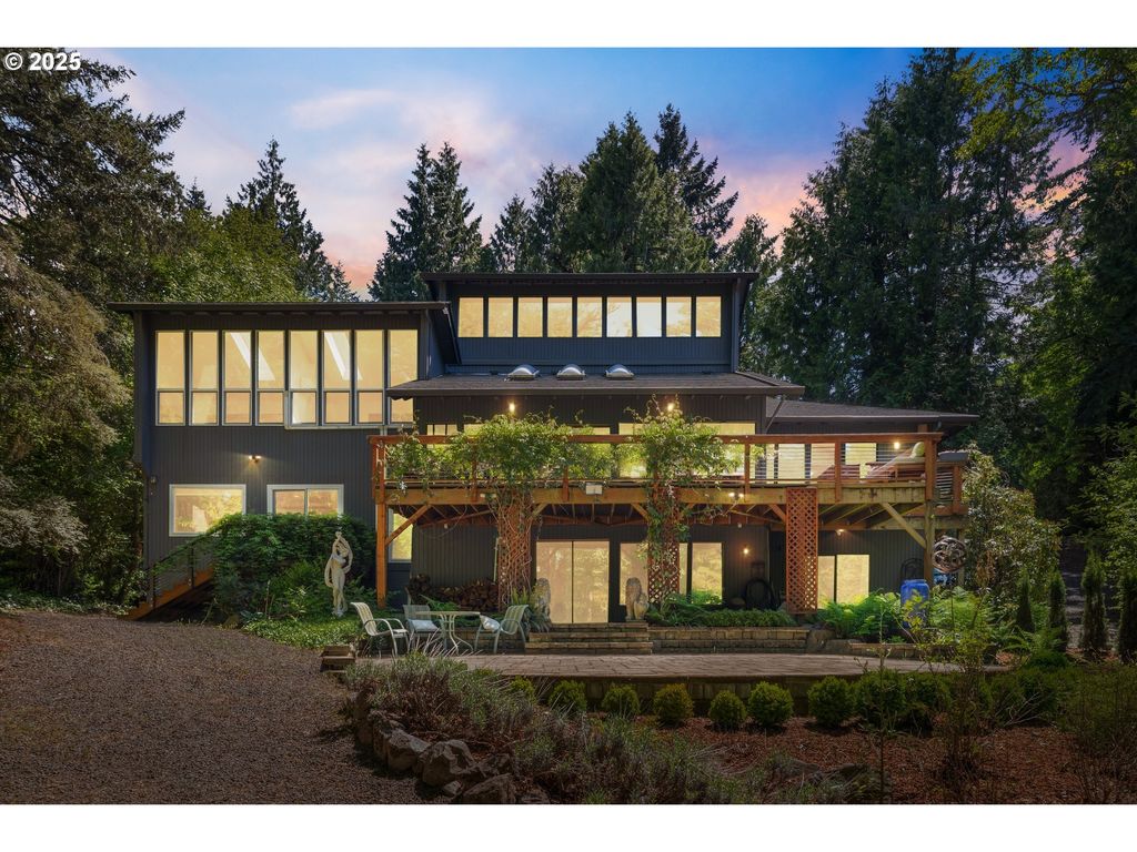 560 Se 59TH Ct, Hillsboro, OR 97123