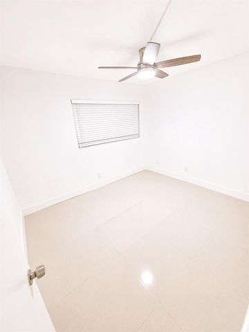 3399 Foxcroft Road 206, Miramar, FL 33025