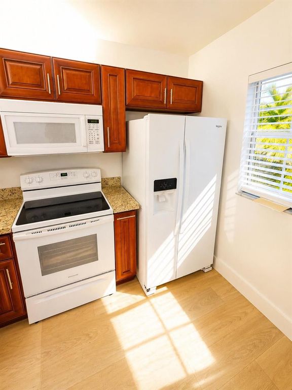 3399 Foxcroft Road 206, Miramar, FL 33025