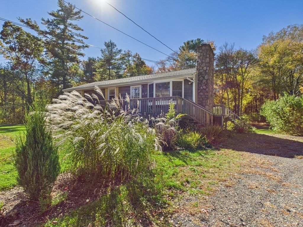 9 Division Rd, Westport, MA 02790