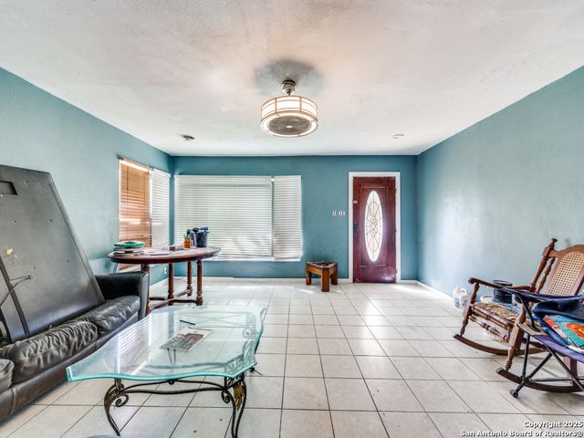 507 Byrnes, San Antonio, TX 78209