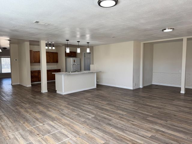 1540 Hickory St, Colorado City, TX 79512