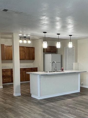 1540 Hickory St, Colorado City, TX 79512