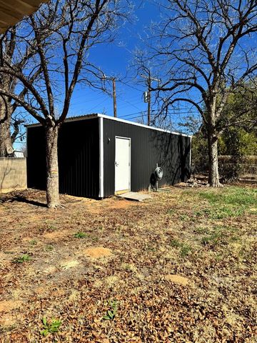 1540 Hickory St, Colorado City, TX 79512