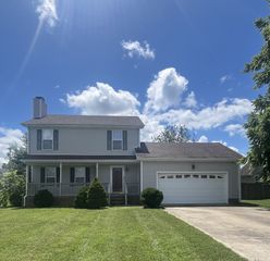 1969 Whirlaway Cir, Clarksville, TN 37042