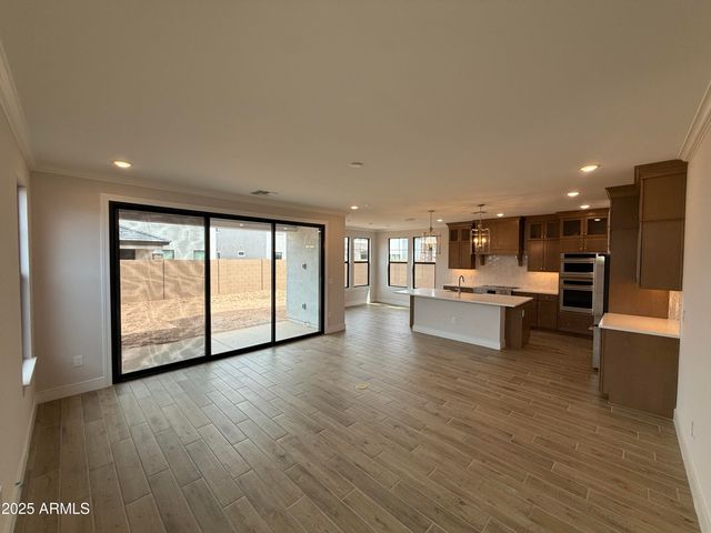 2430 W Los Arboles Place, Chandler, AZ 85224