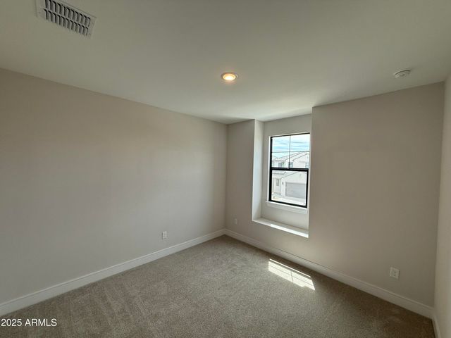 2430 W Los Arboles Place, Chandler, AZ 85224