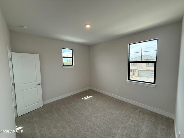 2430 W Los Arboles Place, Chandler, AZ 85224