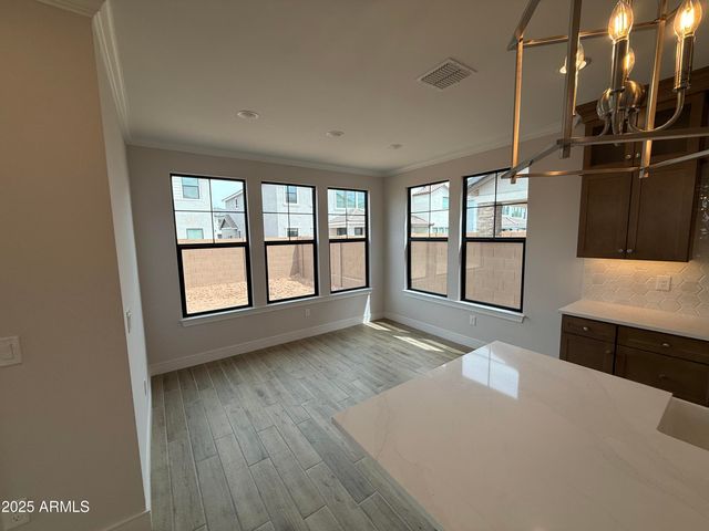 2430 W Los Arboles Place, Chandler, AZ 85224